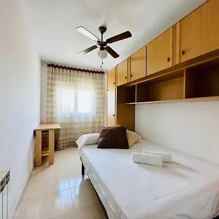 Vila-seca Town Apartment *