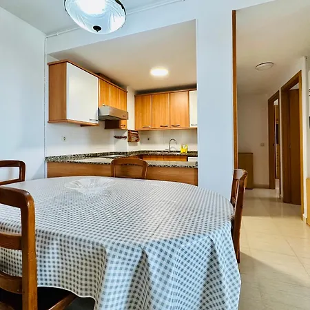 Vila-seca Town Apartment